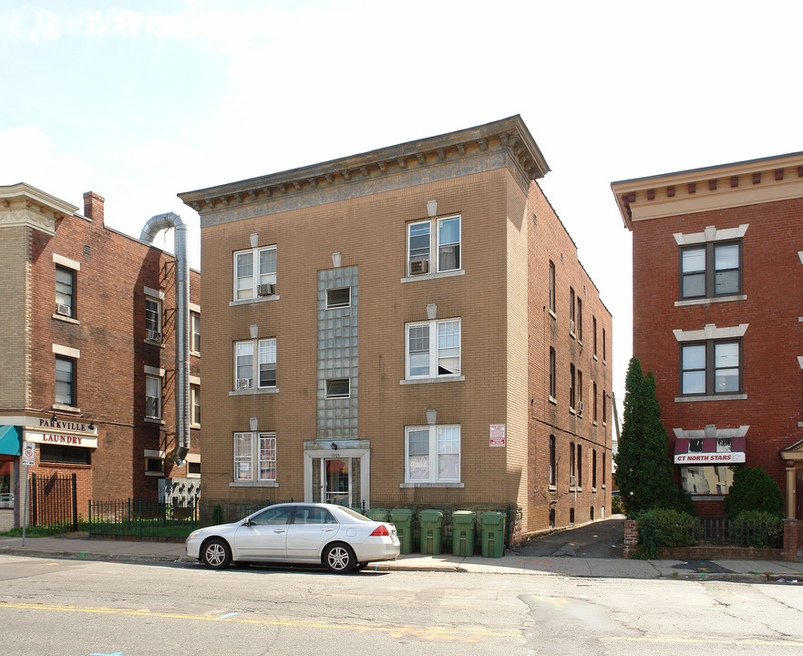 1963-1965 Park St in Hartford, CT - Foto de edificio