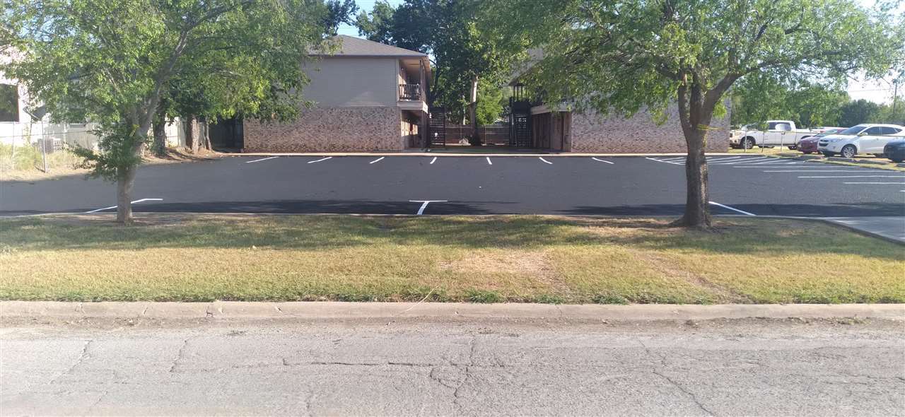 1707 SW B Ave in Lawton, OK - Building Photo