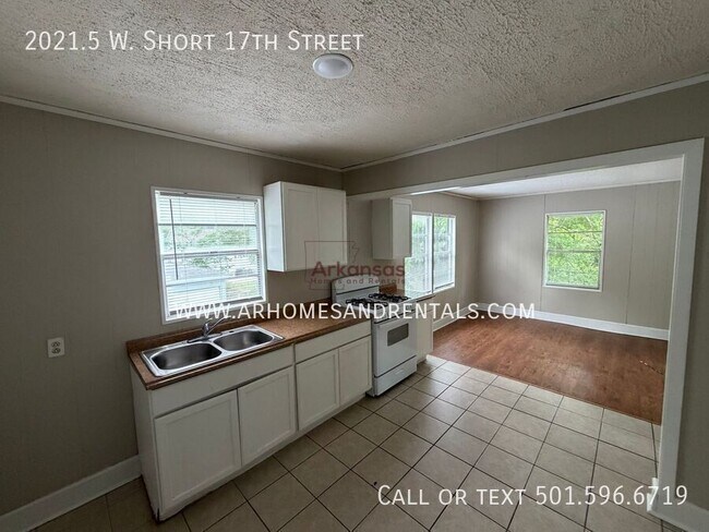 2021.5 W Short 17th St in North Little Rock, AR - Building Photo - Building Photo