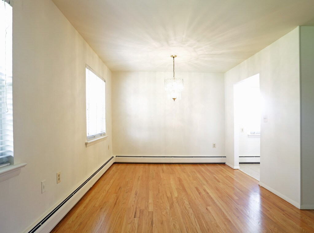 Brownstone and Main Union Apartments in Little Falls, NJ