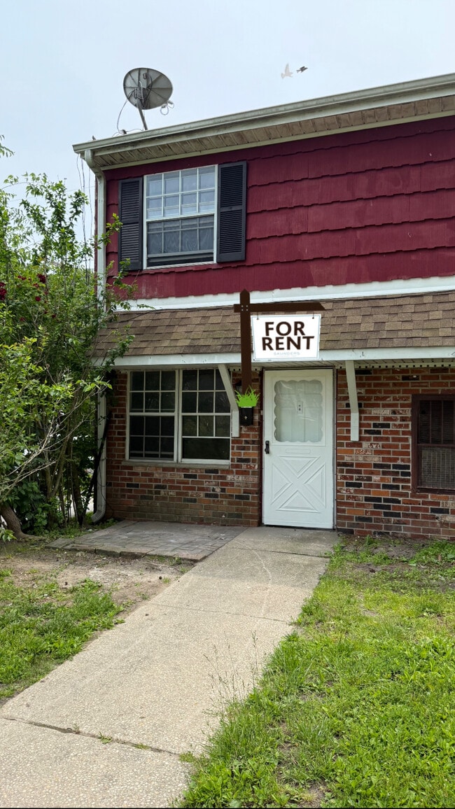 property at 720 S New Rd