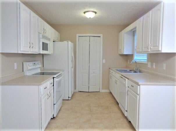 2763 Ridgepole Dr in Clarksville, TN - Building Photo - Building Photo