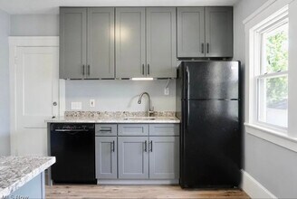 4225 W 49th St, Unit UPPR in Cleveland, OH - Building Photo - Building Photo