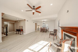 5440 W Beryl Ave in Glendale, AZ - Building Photo - Building Photo