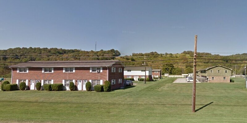 5907 Lee Hwy-Unit -8 in Atkins, VA - Building Photo