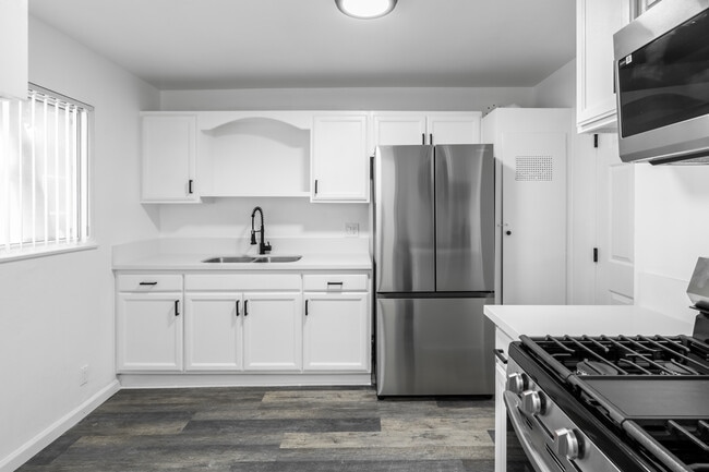 Orange Grove Apartments