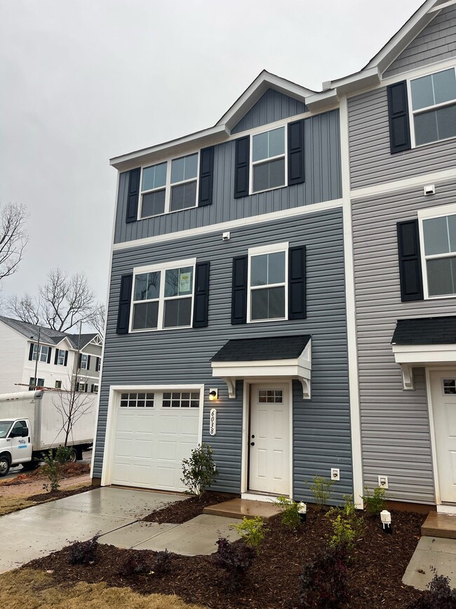 property at 6038 Carrick Bnd Ct