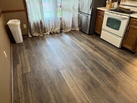 764 Commercial St in Roanoke, IN - Building Photo