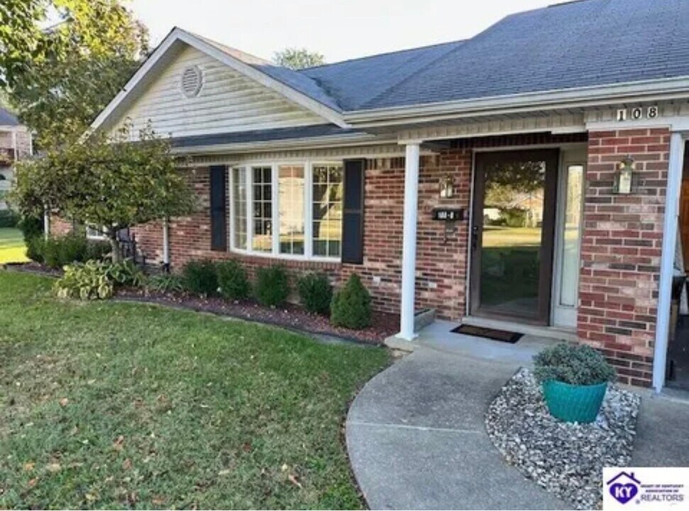 108 Mount Vernon Ct, Unit 108 B in Elizabethtown, KY - Building Photo