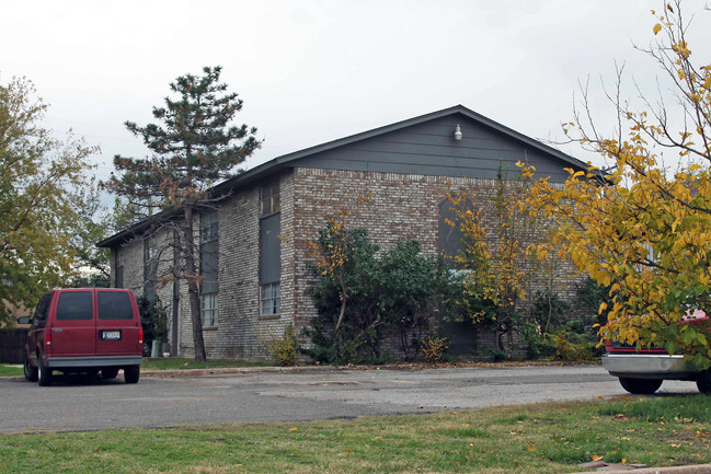 1432 N Norman Ave in Oklahoma City, OK - Foto de edificio - Building Photo