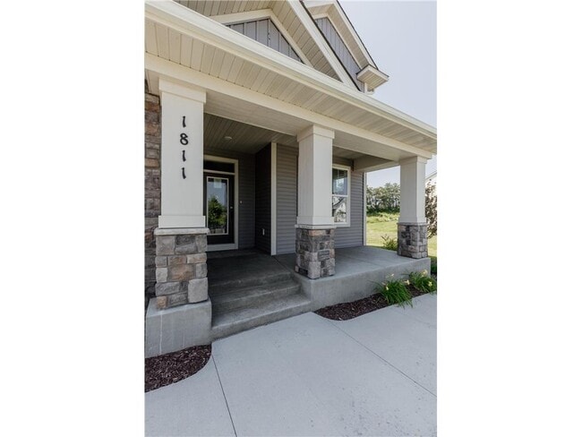 property at 1811 Fallbrooke Dr