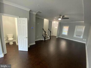 2256 S Garfield St in Arlington, VA - Foto de edificio - Building Photo