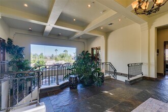 549 Regents Gate Dr in Henderson, NV - Building Photo - Building Photo