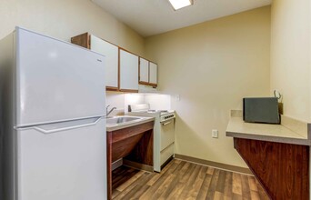 Extended Stay America in St. Louis, MO - Building Photo - Building Photo