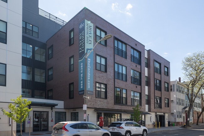 Ebo  Condominiums in East Boston, MA - Foto de edificio - Building Photo