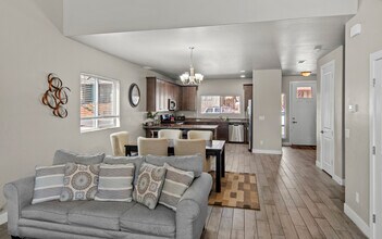 2930 S Pardo Calle in Flagstaff, AZ - Building Photo - Building Photo