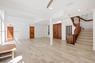 5740 SW 59th Pl in South Miami, FL - Building Photo - Building Photo
