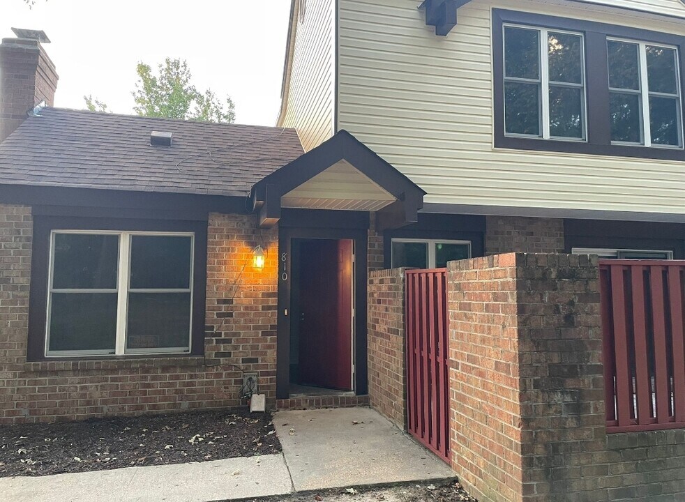 810 Gadwall Ct in Virginia Beach, VA - Foto de edificio
