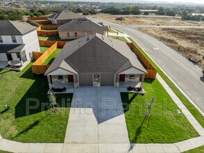 102 Logan Ct in Copperas Cove, TX - Building Photo - Building Photo