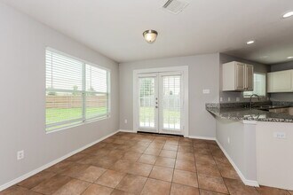 8201 Southbrook Cir in Fort Worth, TX - Building Photo - Building Photo