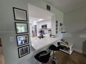 16171 Blatt Blvd in Weston, FL - Building Photo - Building Photo