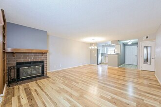2726 E Otero Pl in Centennial, CO - Building Photo - Building Photo