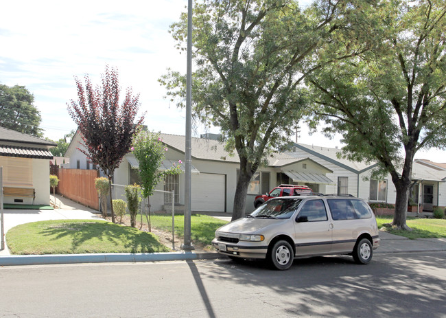 122-124 Severin Ave in Modesto, CA - Building Photo - Building Photo