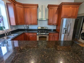 2426 W Erie St in Chicago, IL - Building Photo - Building Photo