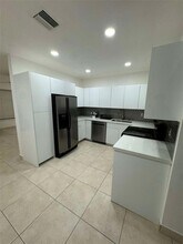 3101 Johnson St, Unit 1 in Hollywood, FL - Foto de edificio - Building Photo