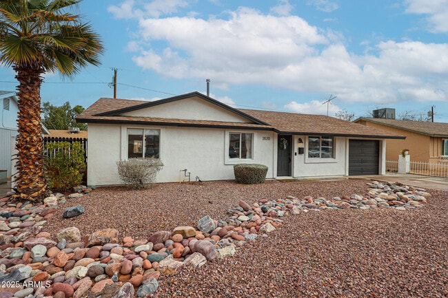 3520 E Ludlow Dr in Phoenix, AZ - Building Photo - Building Photo