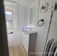 3442 Larona Ave in Cincinnati, OH - Foto de edificio - Building Photo