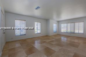 2880 S Le Jeune Rd in Miami, FL - Building Photo - Building Photo