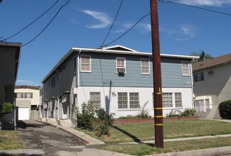 5341 Vantage Ave in North Hollywood, CA - Building Photo - Building Photo