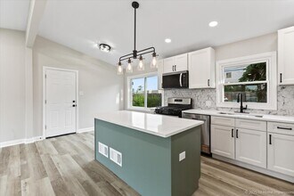 16211 Joyce Cir in South Holland, IL - Building Photo - Building Photo