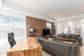 820 Euclid Ave in Miami Beach, FL - Building Photo - Building Photo