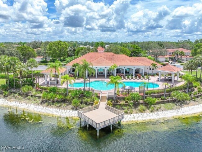 15002 Summit Pl Cir in Naples, FL - Foto de edificio - Building Photo