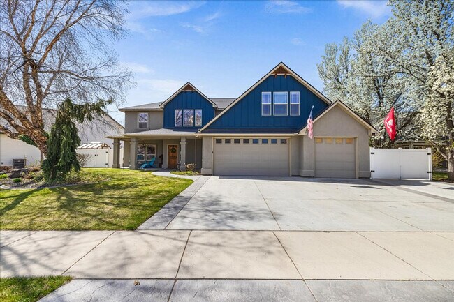 2279 S Bear Claw Way in Meridian, ID - Building Photo - Building Photo