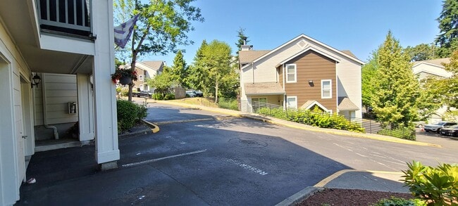 3116 164th St SW, Unit 2201 in Lynnwood, WA - Building Photo - Building Photo