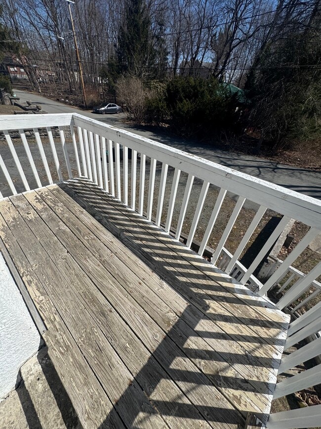 42 Summit Ave in Monticello, NY - Building Photo - Building Photo