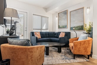 The Maverick in Edmonton, AB - Building Photo - Building Photo