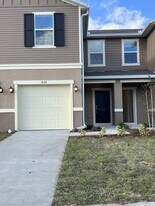 1632 Mirabella Cir in Davenport, FL - Building Photo