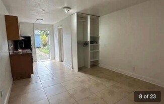 48 SW 11th St in Dania Beach, FL - Building Photo