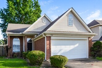 9819 Michael Lee Cove in Olive Branch, MS - Building Photo - Building Photo