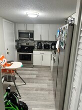 17901 NW 68th Ave, Unit Venetian Gardens in Hialeah, FL - Building Photo - Building Photo