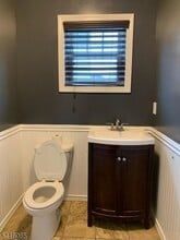 132 Willow St, Unit MasterBedroom in Bloomfield, NJ - Building Photo - Building Photo