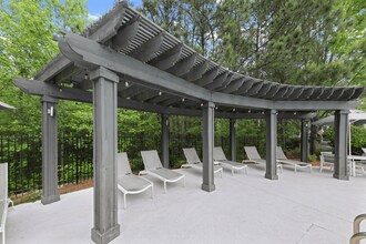 Harbor Creek Apartments in Canton, GA - Building Photo - Building Photo
