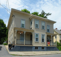 217-219 Elm St in Saratoga Springs, NY - Building Photo - Building Photo