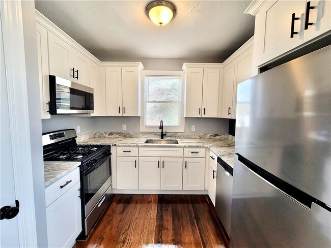 property at 121 Lowden St
