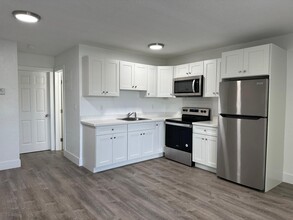 3660 Apartments LLC in Oakland Park, FL - Building Photo - Building Photo