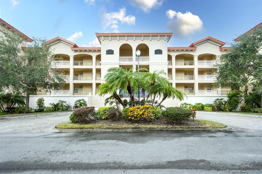 7702 Lake Vista Ct in Lakewood Ranch, FL - Building Photo